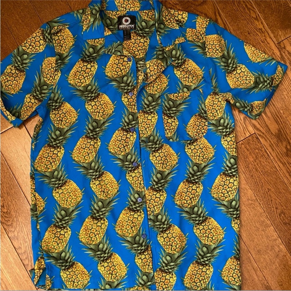 Pineapple shirt